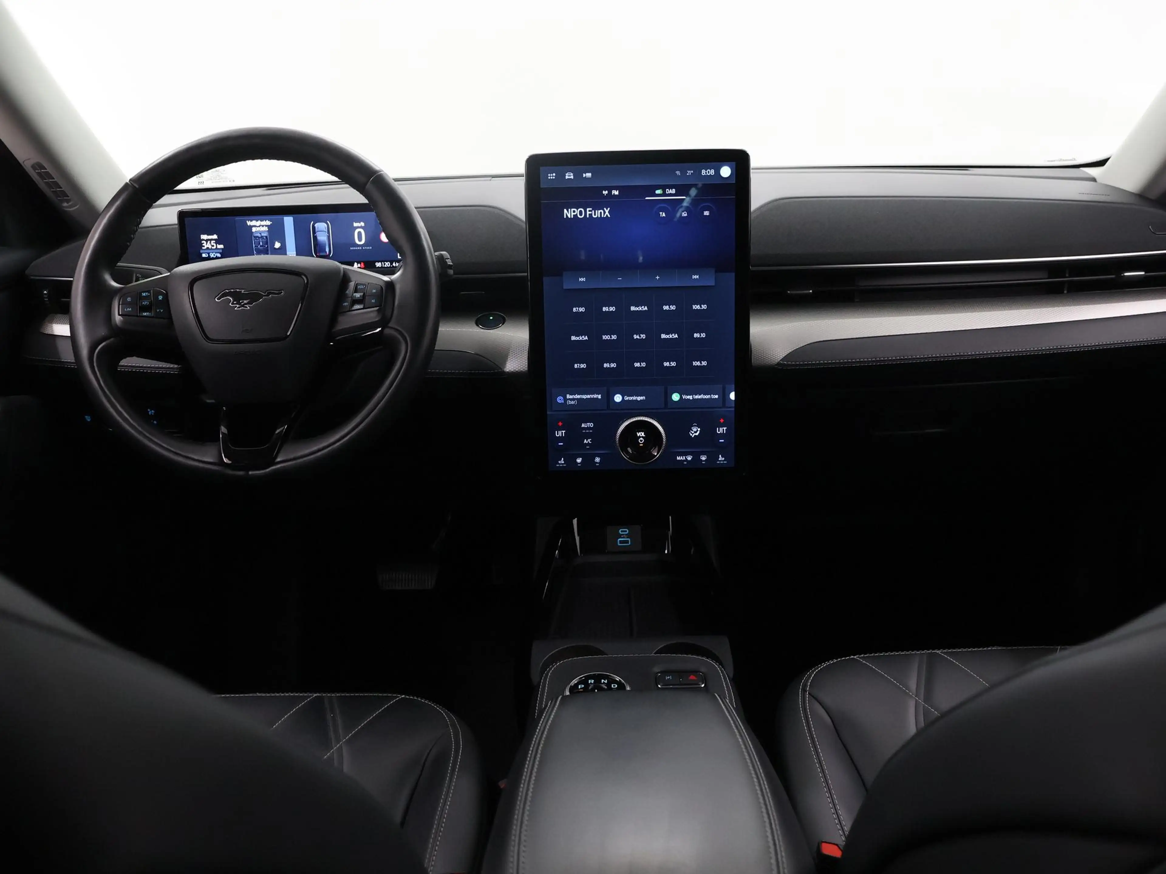 Ford Mustang Mach-E RWD 75 kWh | Winterpakket | Navigatie | Parkeercam — photo 8