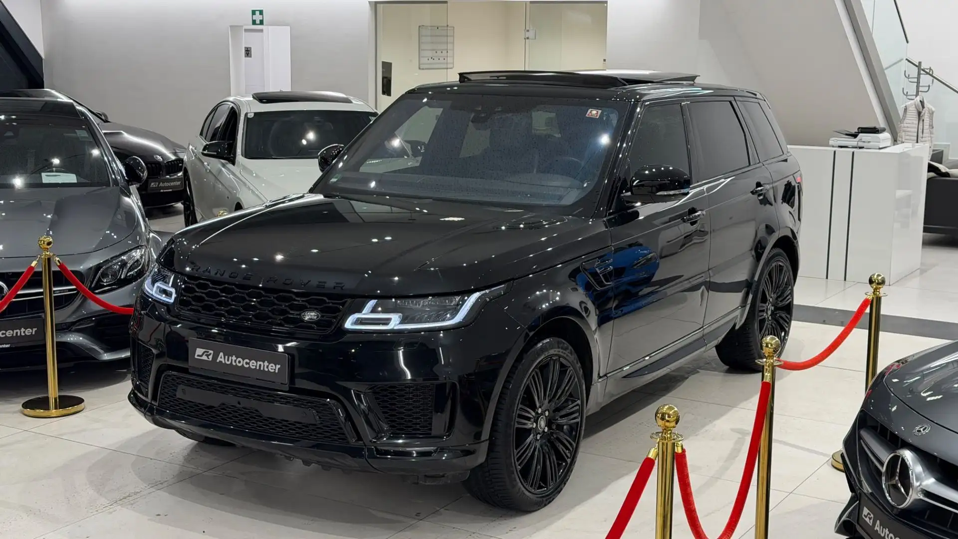 Land Rover Range Rover Sport 3,0 P400 HSE Dynamic Stealth Aut. Schwarz - 2