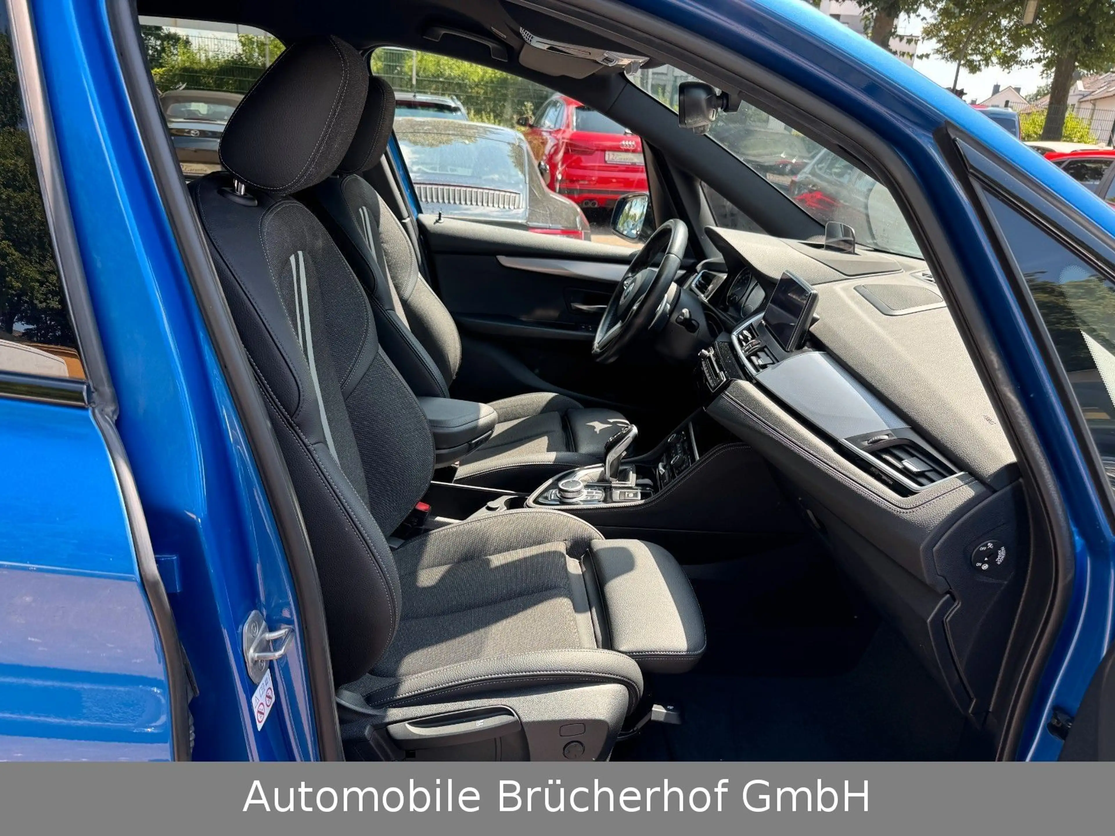 BMW 220 i Gran Tourer M Sport LED/Kam/HUD/AHK/NaviPro — photo 10