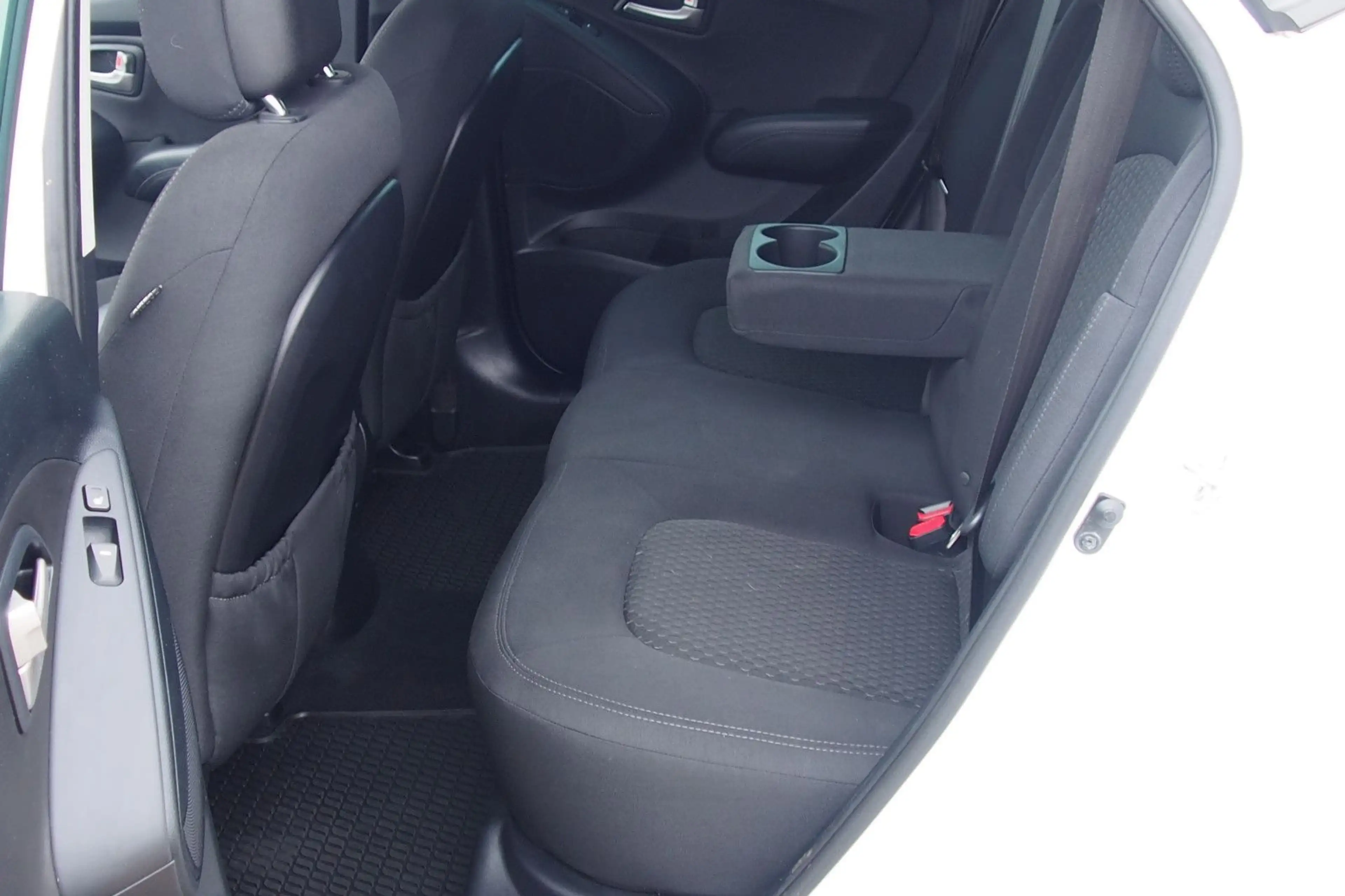 Hyundai iX35 5 Star Edition 2WD — photo 8