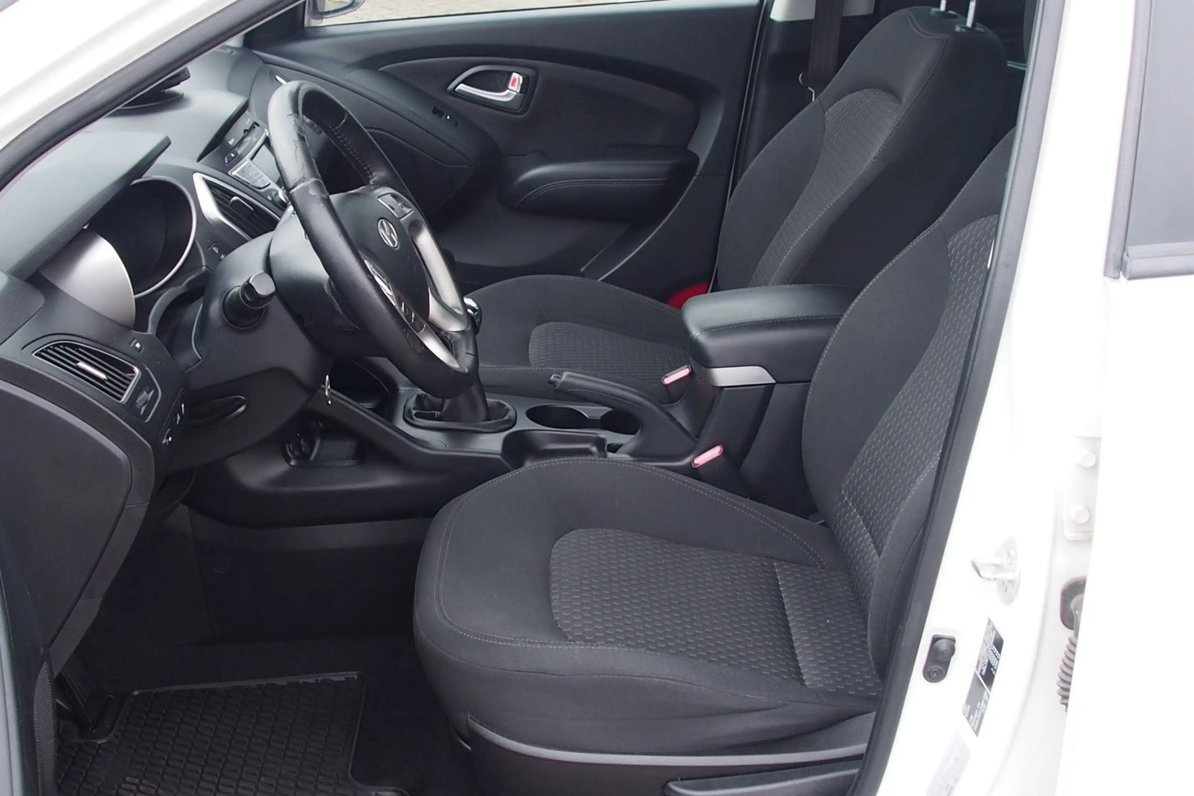 Hyundai iX35 5 Star Edition 2WD — photo 6
