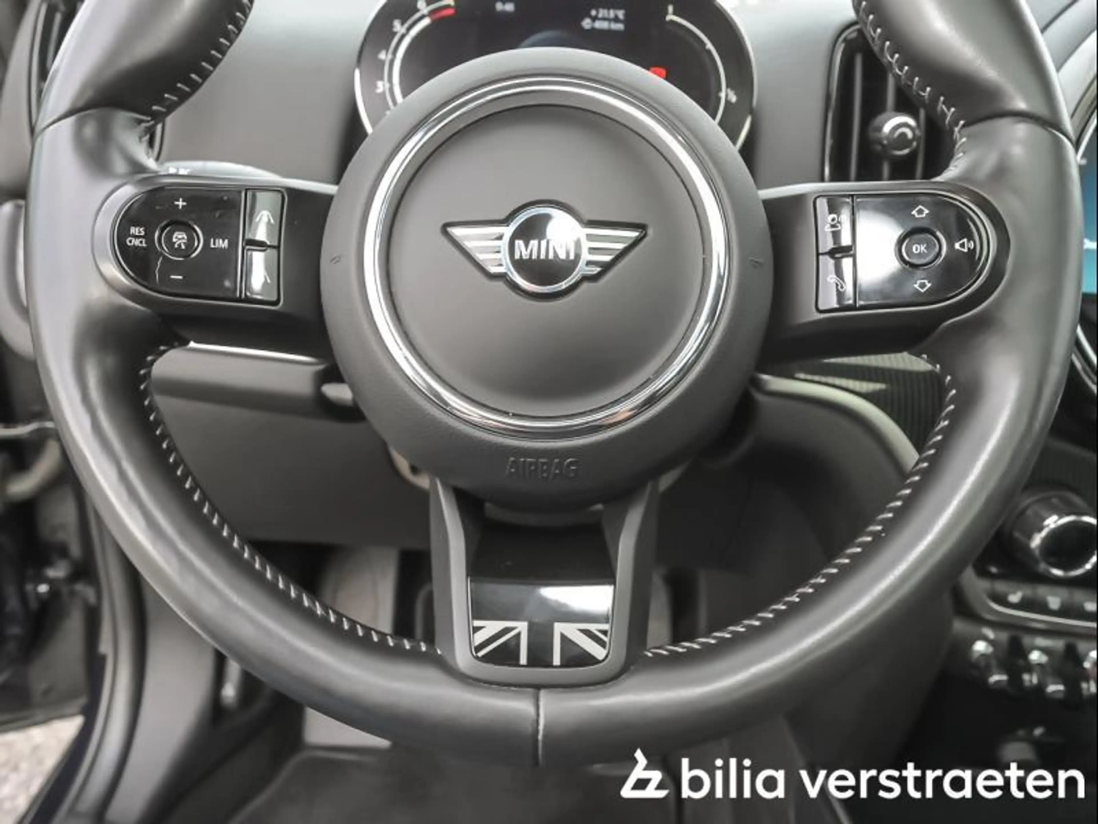 MINI Cooper Countryman Younique - PANO - TRKHK - ACC - MEMORY - PARKASSIS — photo 9
