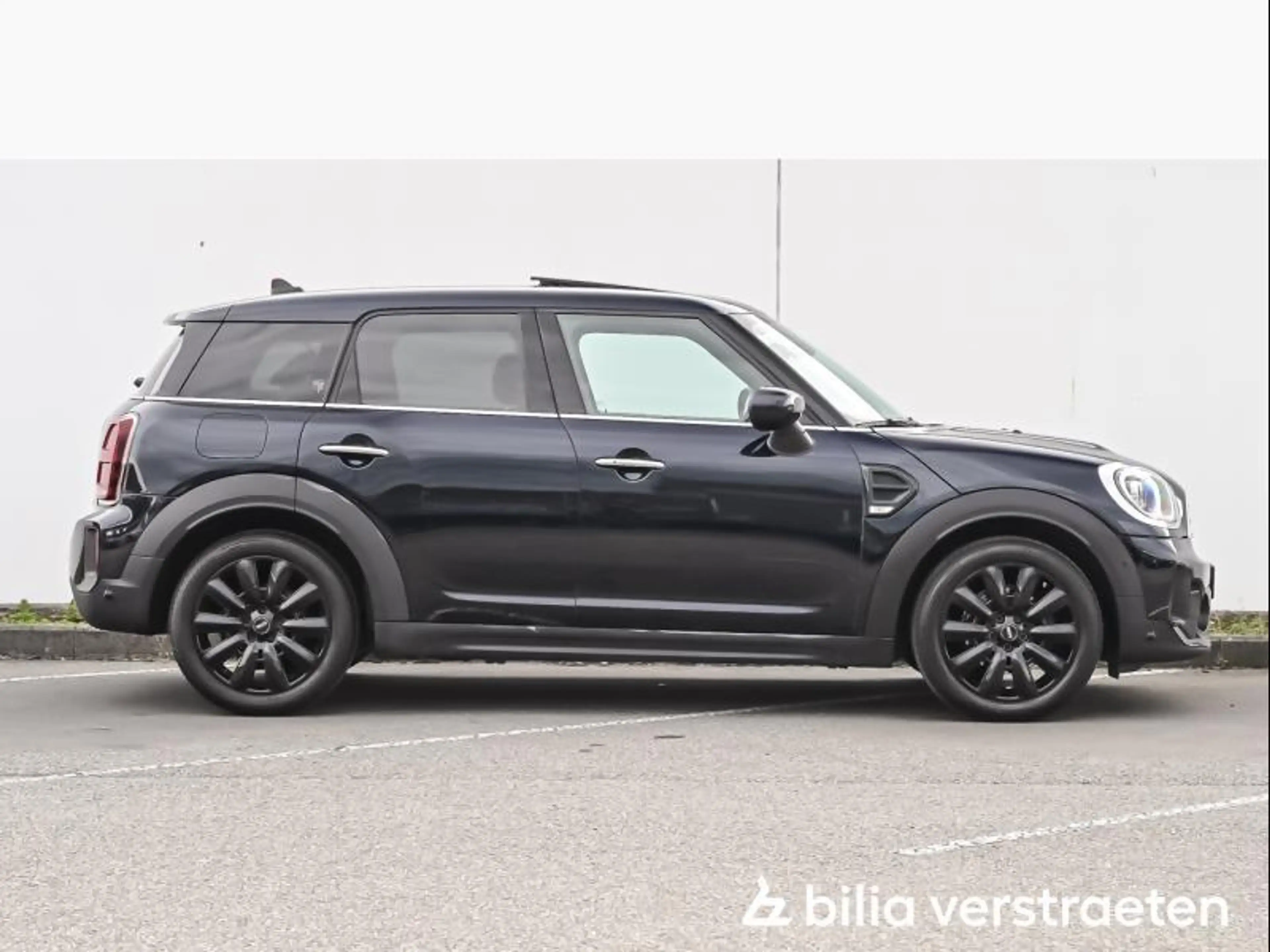 MINI Cooper Countryman Younique - PANO - TRKHK - ACC - MEMORY - PARKASSIS — photo 3
