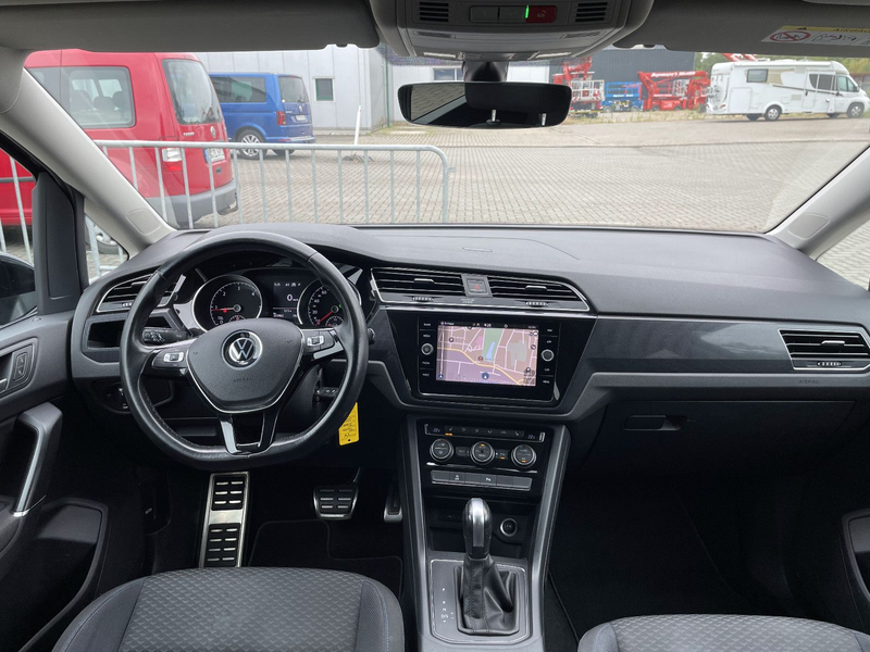 Volkswagen Touran United DSG AHK Carplay DAB — photo 8