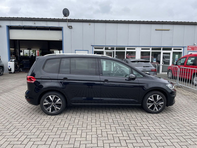 Volkswagen Touran United DSG AHK Carplay DAB — photo 4