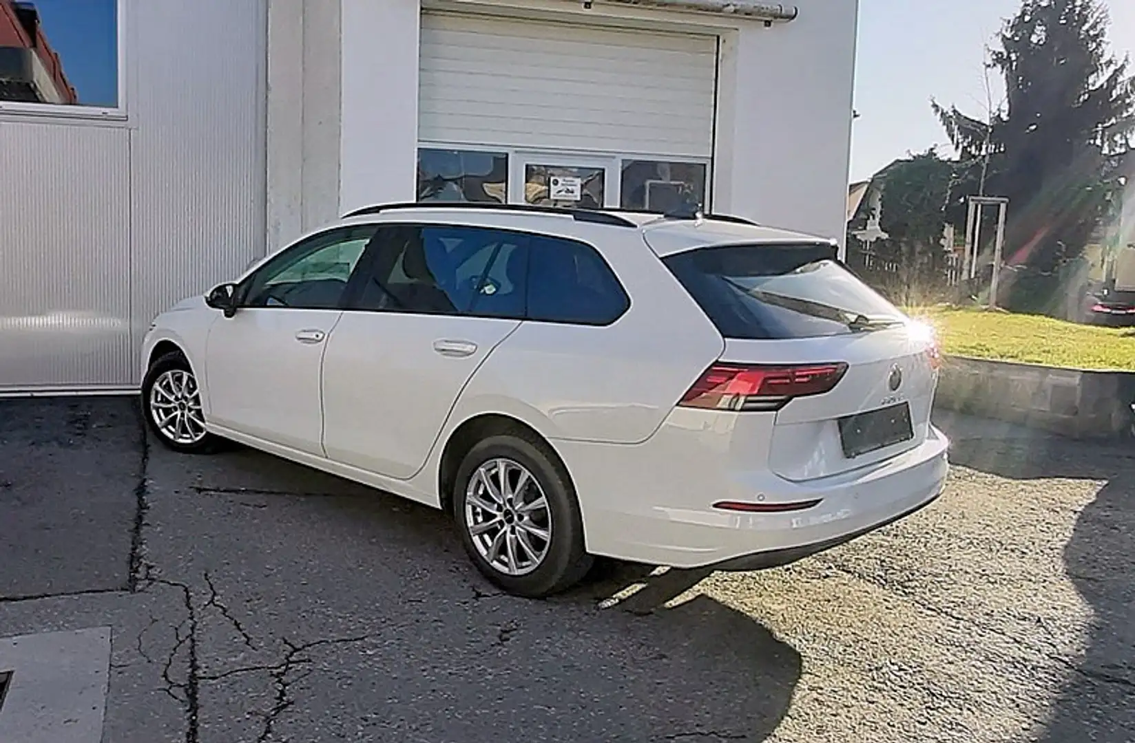 Volkswagen Golf Variant 2,0 TDI Life DSG * NUR 6.100km * Blanco - 2