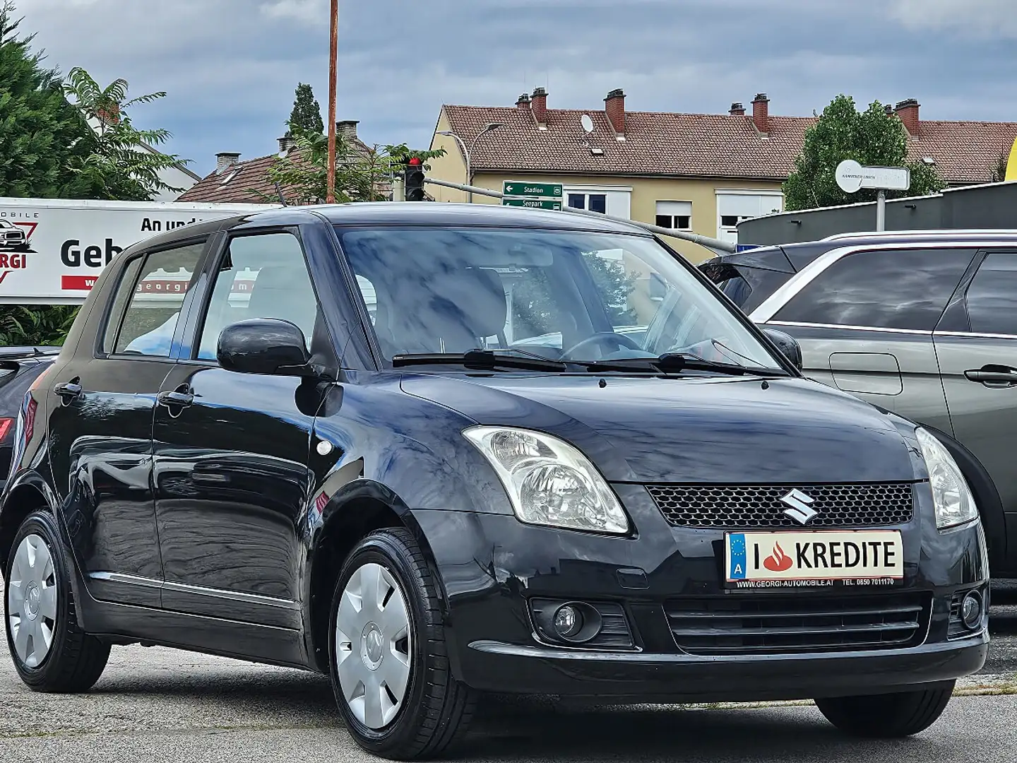 Suzuki Swift 1,3 GL-A SMC Special 1-Hand Pickerl+Service-OK Schwarz - 1