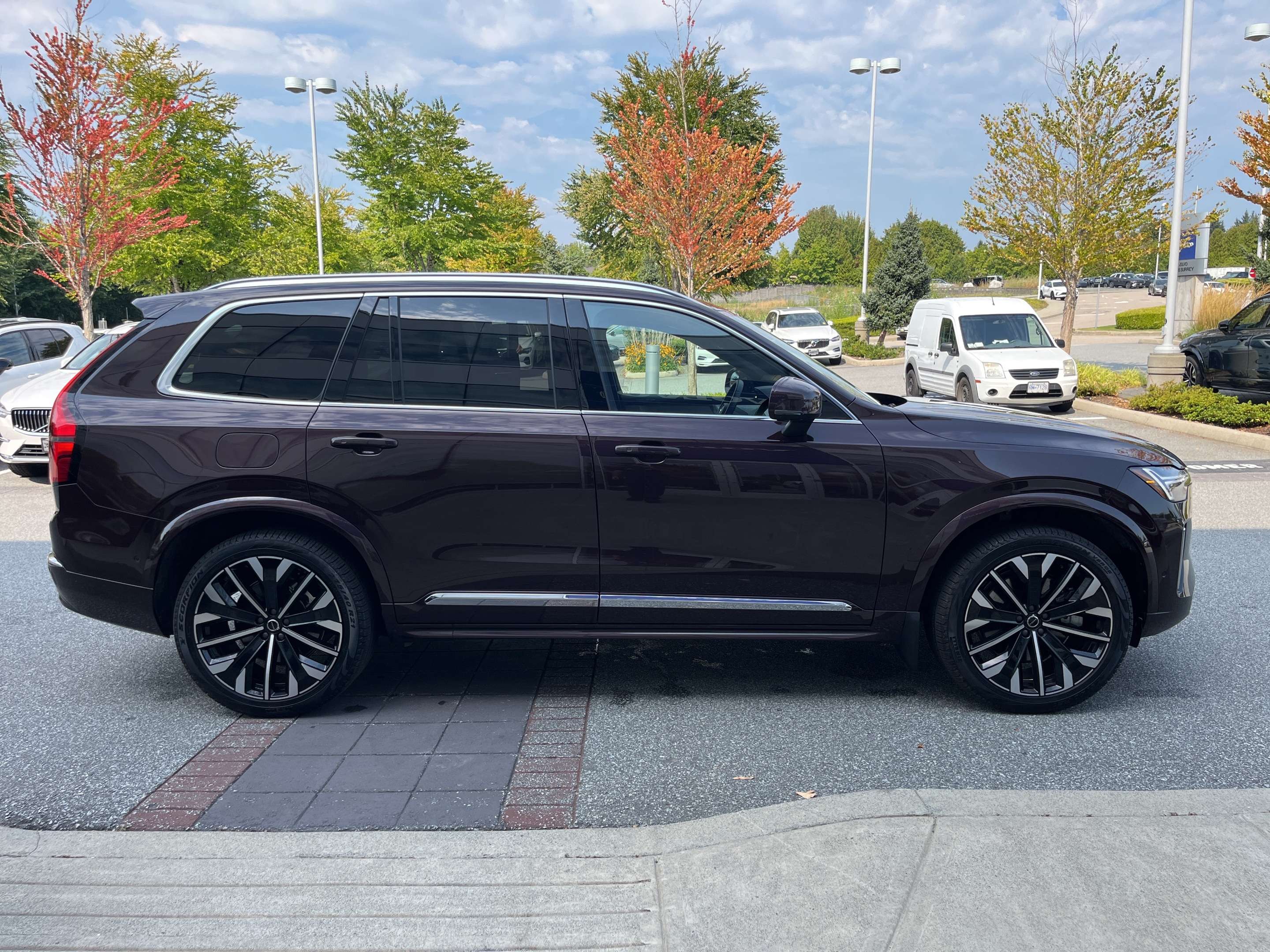 2025 Volvo XC90 2025.5 T8 AWD Ultra Bright Theme 7-Seater thumb 6
