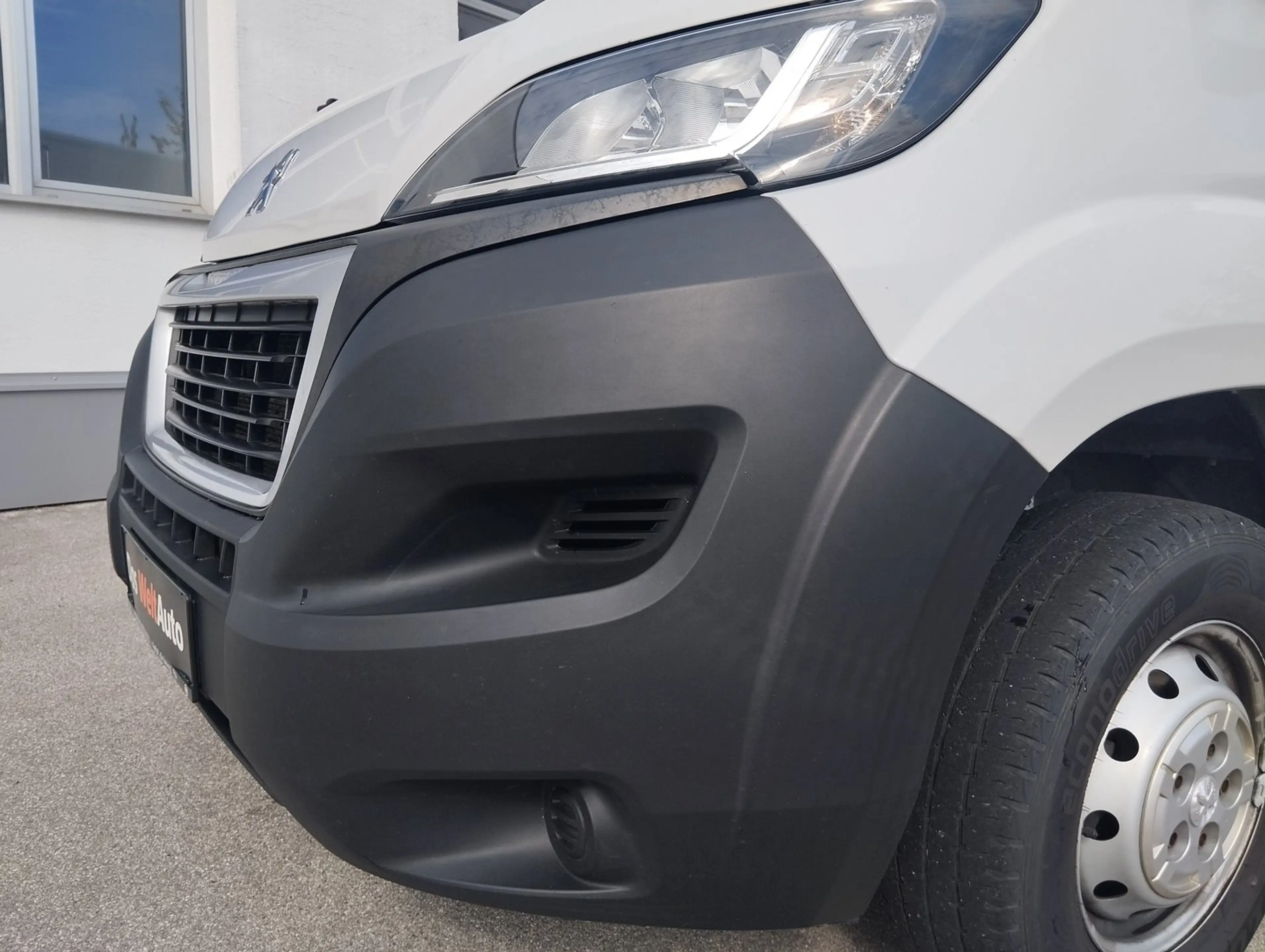 Peugeot Boxer Kasten Hochraum 435 L3H2 Premium BlueHDi 140 — photo 8