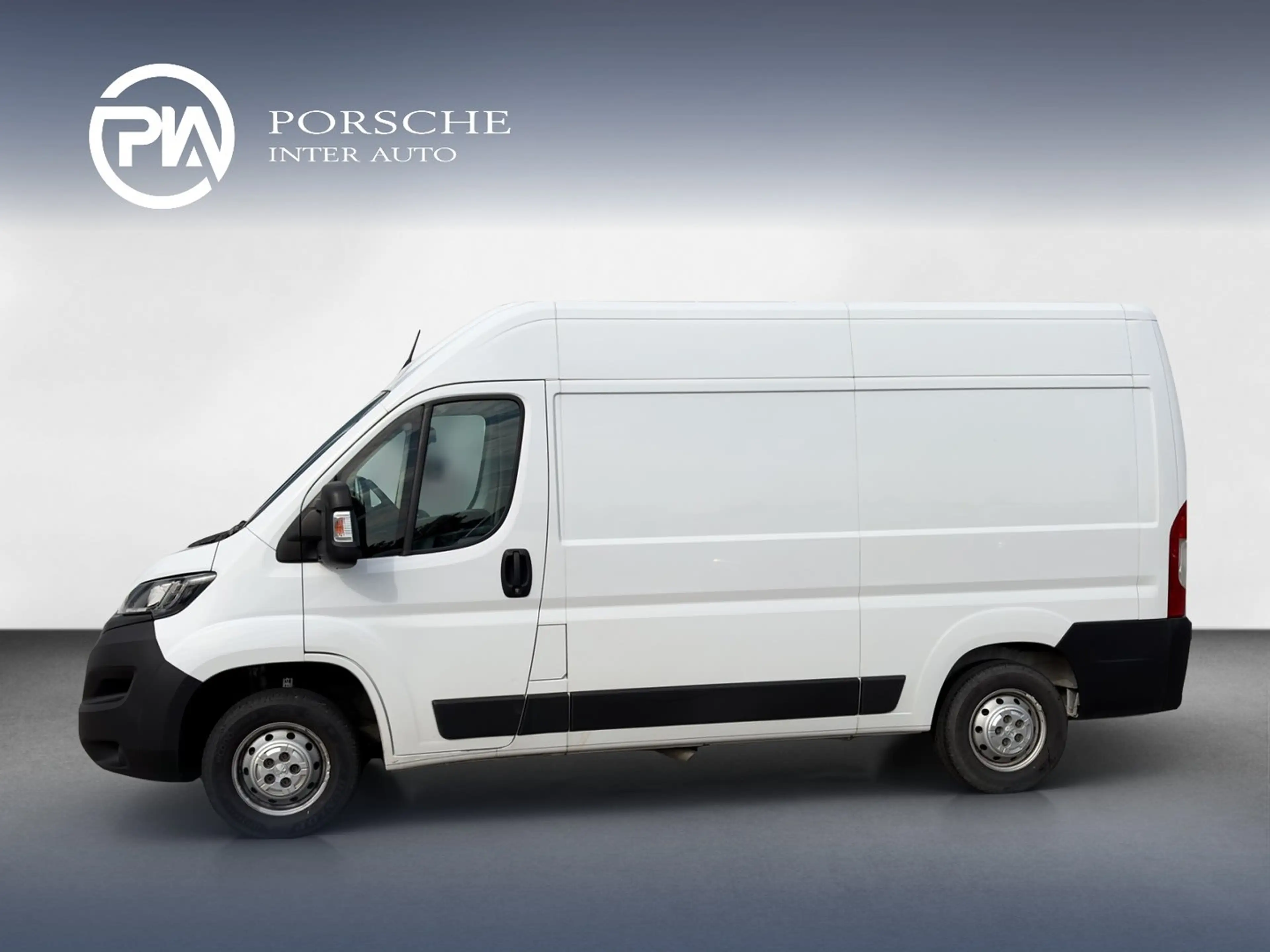 Peugeot Boxer Kasten Hochraum 435 L3H2 Premium BlueHDi 140 — photo 4