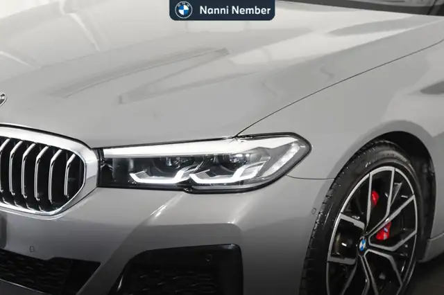 BMW 5 Series view 5