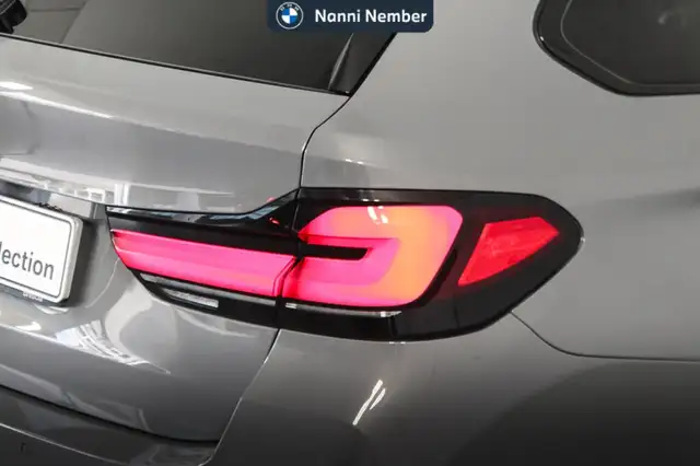 BMW 5 Series view 6
