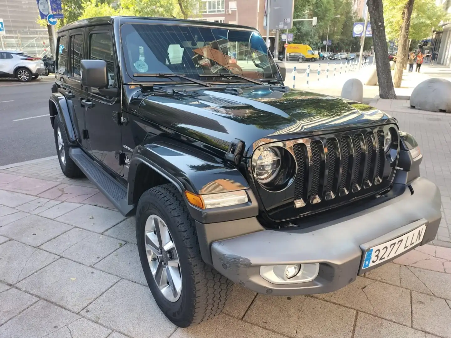 Jeep Wrangler Unlimited 2.2CRD Sahara 8ATX Negro - 2