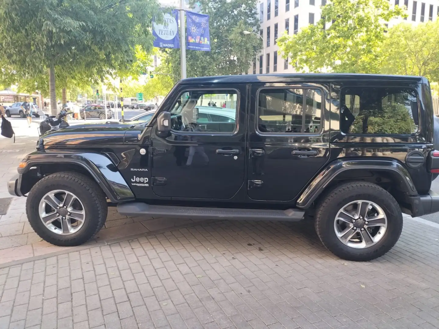 Jeep Wrangler Unlimited 2.2CRD Sahara 8ATX Negro - 1