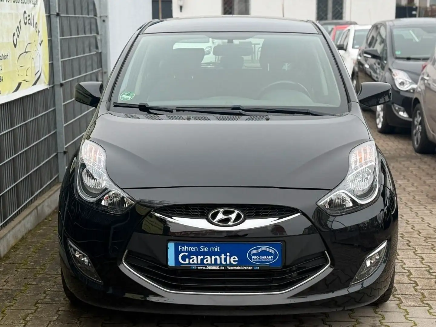 Hyundai iX20 1.6 Automatik/2.Hd/Garantie/HU/AU/Neu Noir - 2