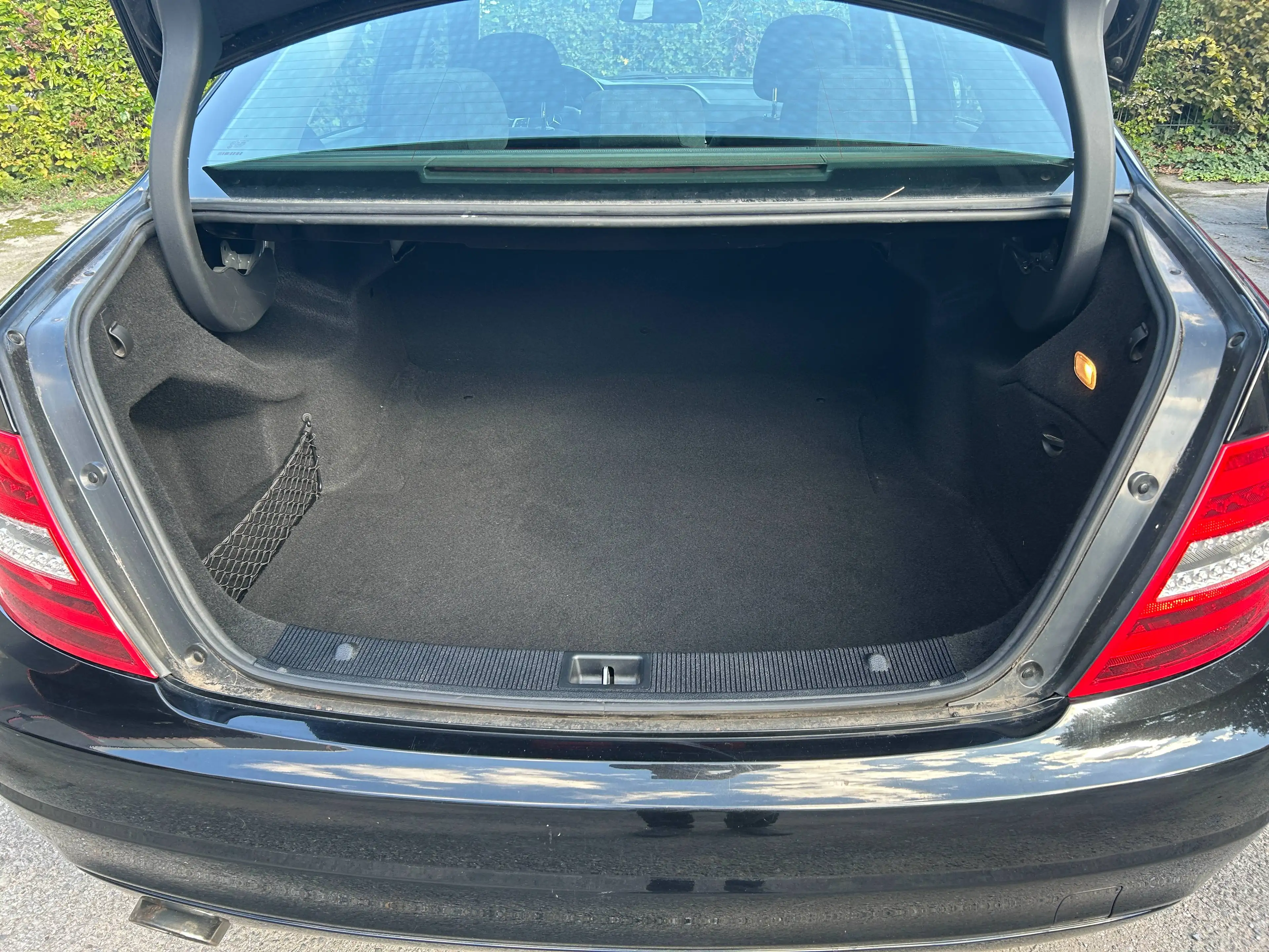 Mercedes-Benz C 200 C 200 CGI Klima, PDC, Steuerkette erneuert. Bluetooth,Tüv Neu — photo 15