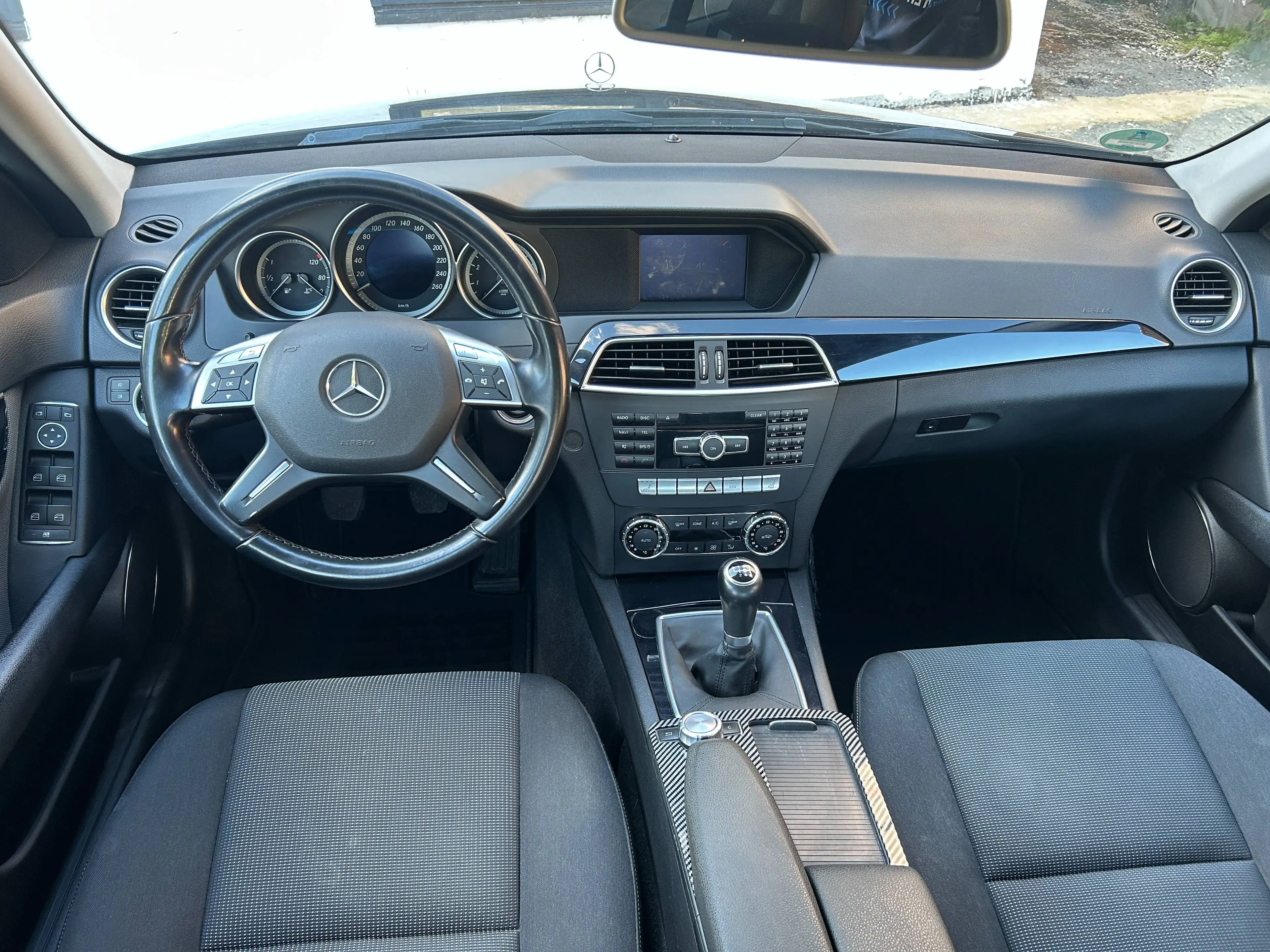 Mercedes-Benz C 200 C 200 CGI Klima, PDC, Steuerkette erneuert. Bluetooth,Tüv Neu — photo 7