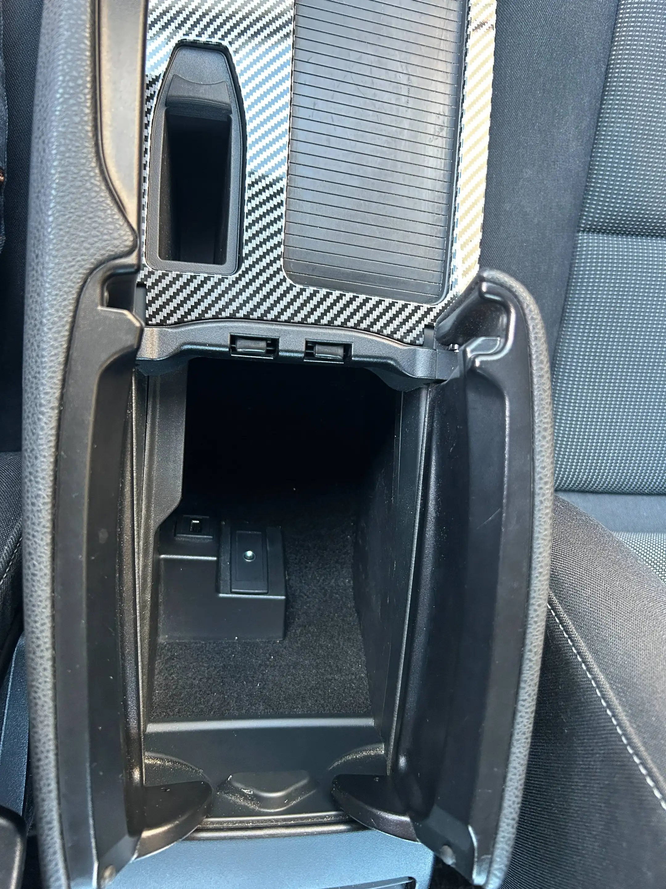 Mercedes-Benz C 200 C 200 CGI Klima, PDC, Steuerkette erneuert. Bluetooth,Tüv Neu — photo 14