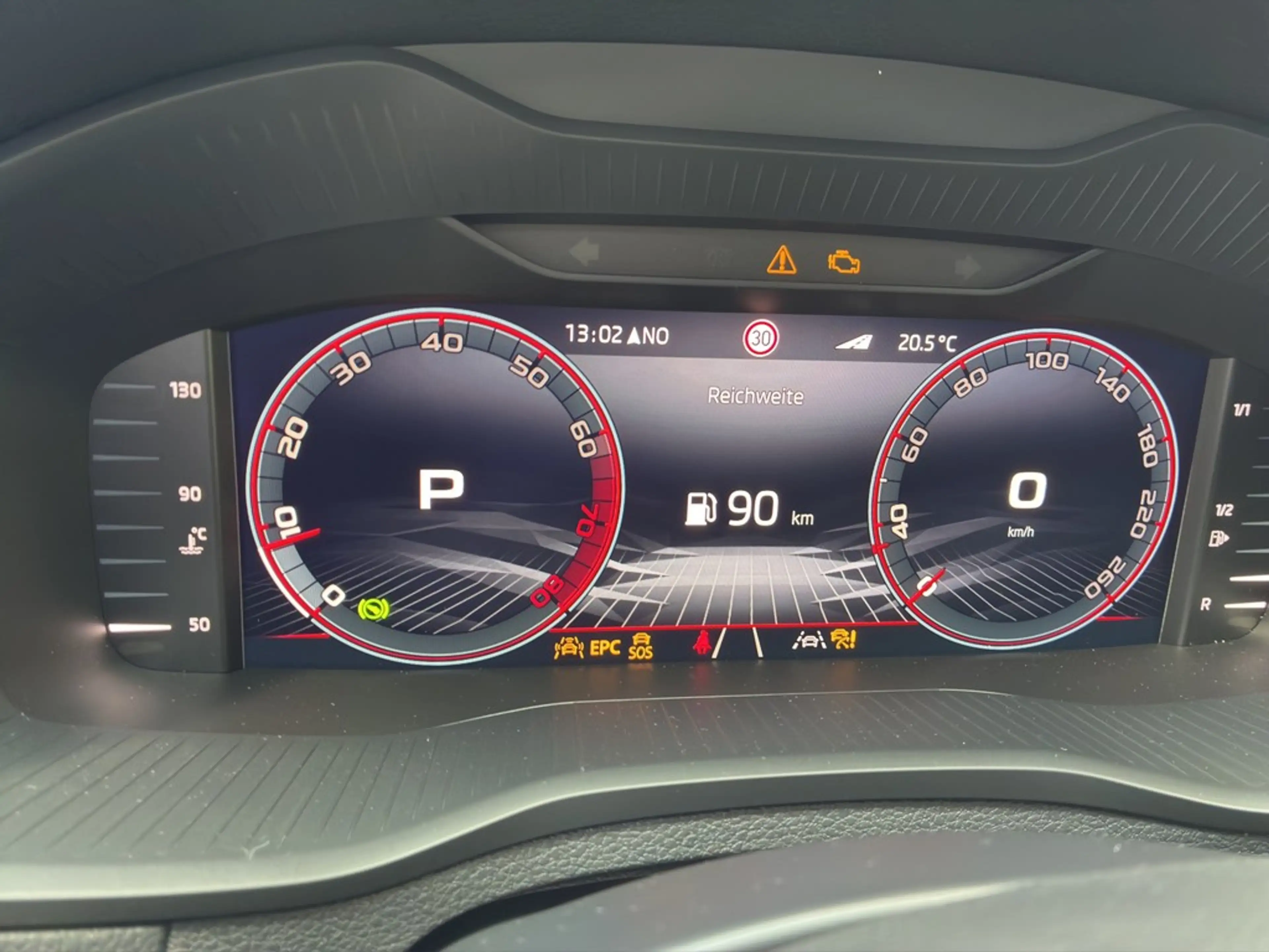 Skoda Karoq Sportline 2.0 TSI 4x4 DSG Sportline 4x4 — photo 13
