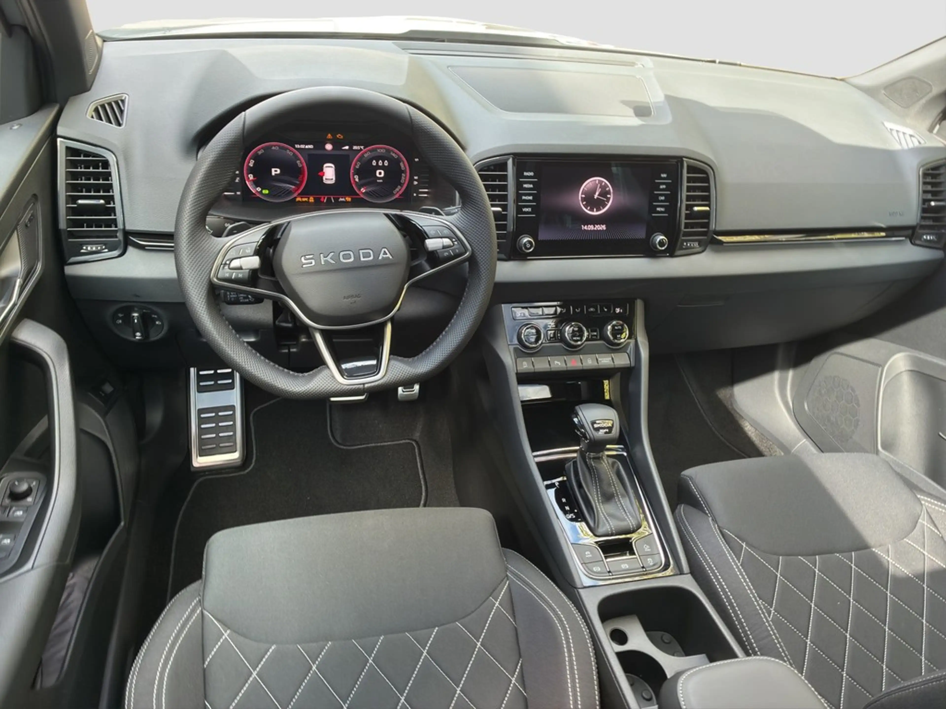 Skoda Karoq Sportline 2.0 TSI 4x4 DSG Sportline 4x4 — photo 14