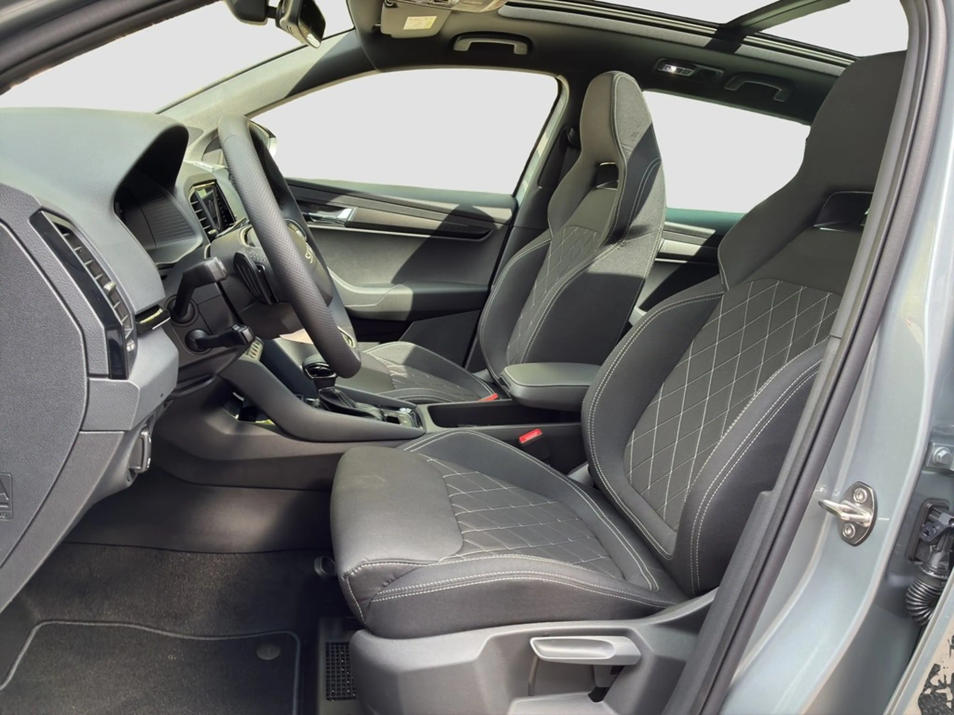 Skoda Karoq Sportline 2.0 TSI 4x4 DSG Sportline 4x4 — photo 11