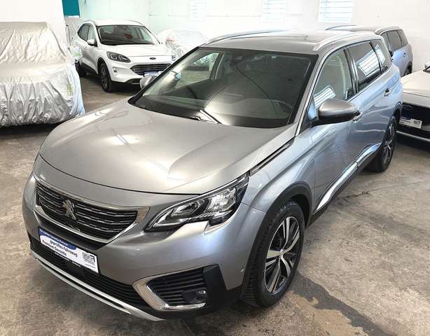 Imagine Peugeot 5008 7 Sitzer, Leder, wenig KM