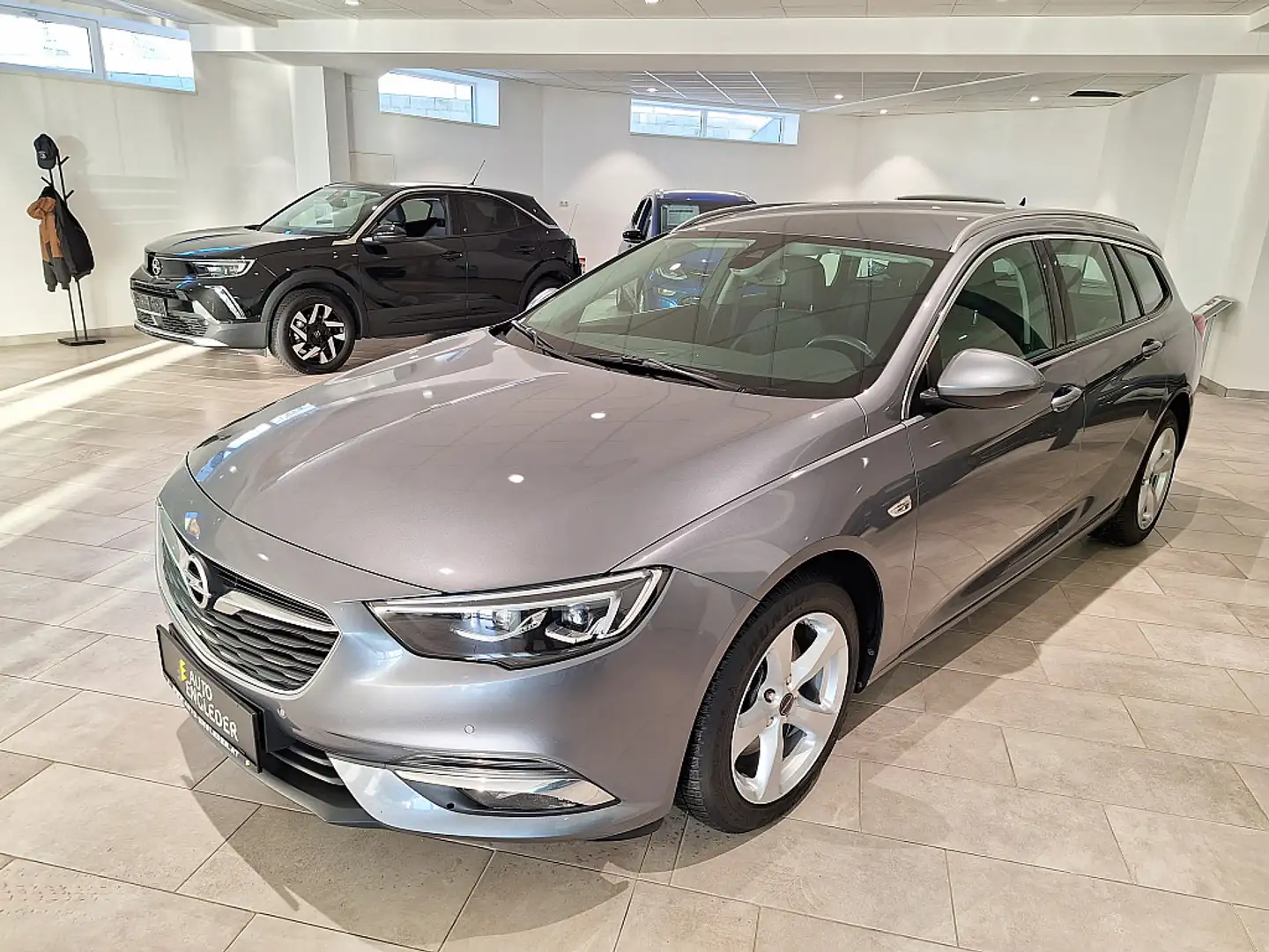Opel Insignia ST 2,0 CDTI BlueInjection Innovation St./St. Aut. Gris - 2