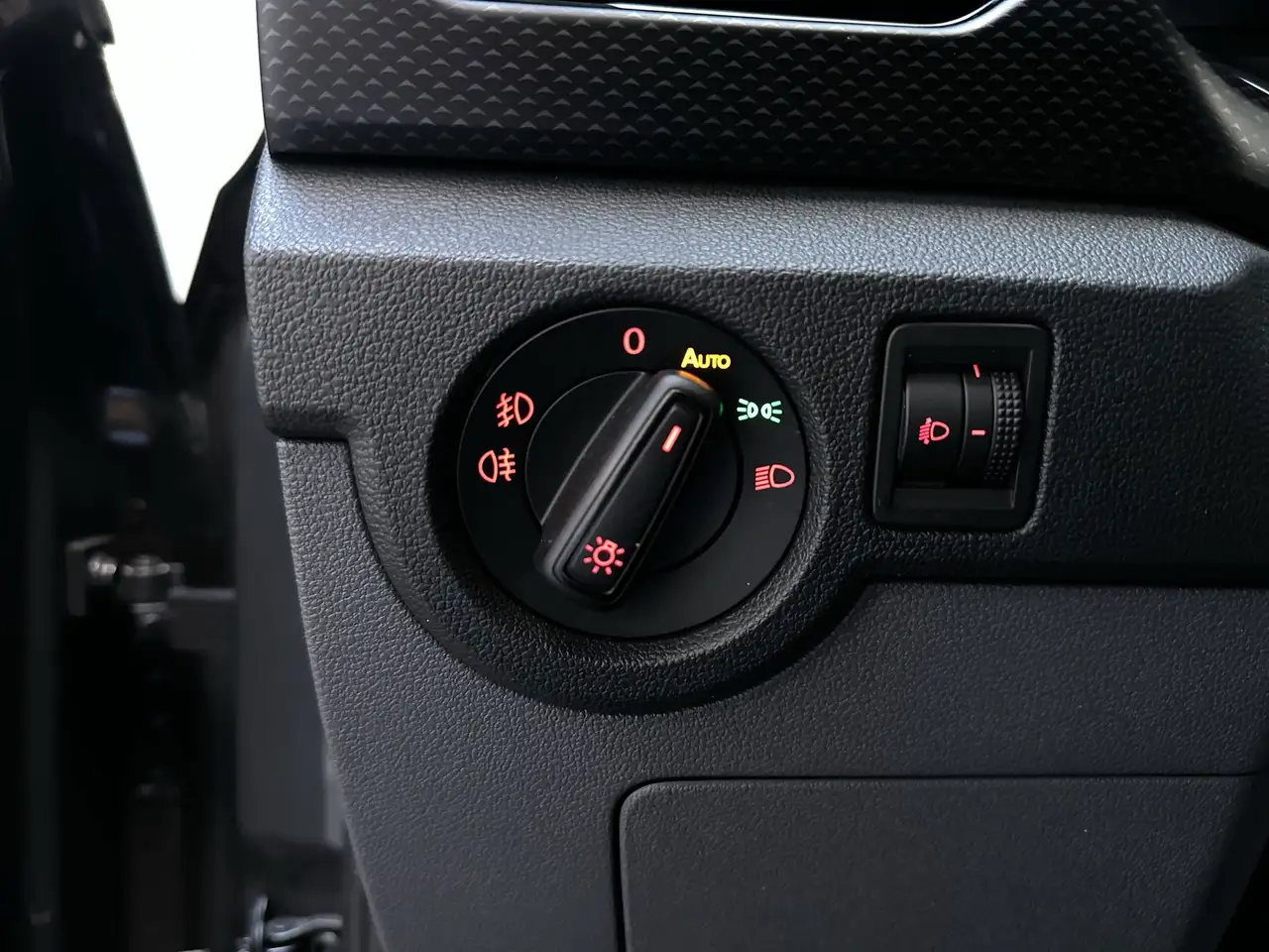 Volkswagen T-Cross 1.0 TSI Life Business Camera Climate Control Navig, миниатюра 20
