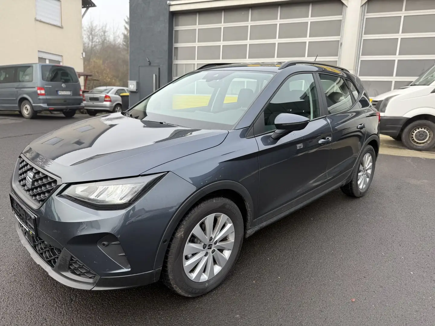 SEAT Arona ACC|AHK|SHZ|LED|GANZJAHRESREIFEN Grau - 2