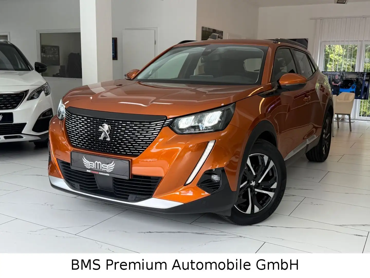 Peugeot 2008 Allure Braun - 1