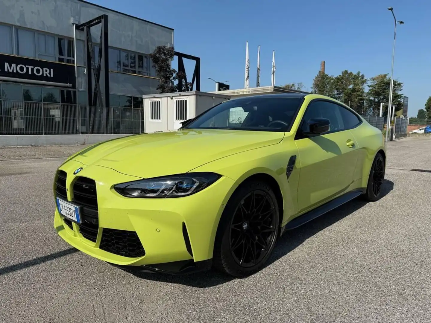 BMW M4 Coupe 3.0 Competition M xdrive auto Giallo - 1
