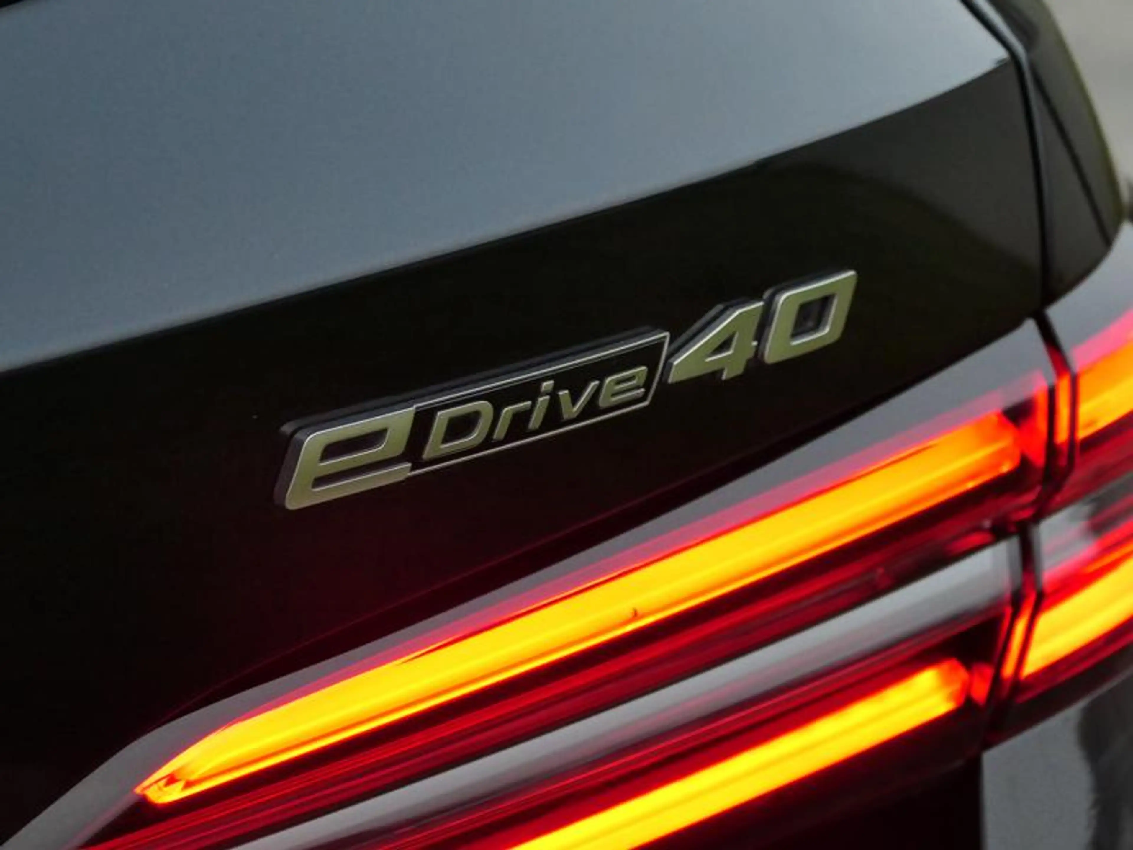 BMW i5 eDrive40 Touring M Sport PRO | PANO | — photo 13