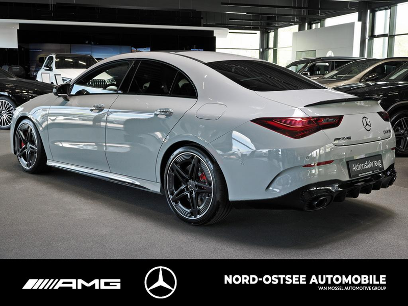 Mercedes-Benz CLA 35 AMG 4m NIGHT PANO SOUND DISTRONIC — photo 4