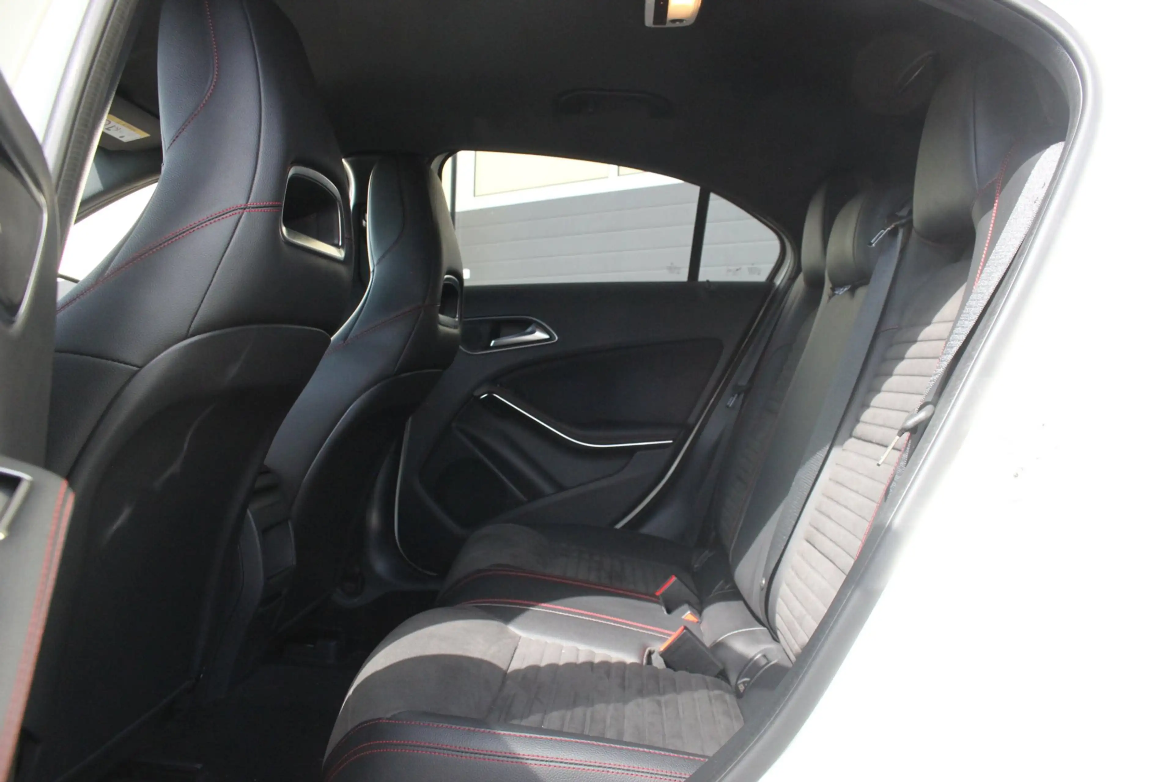 Mercedes-Benz A 180 Ambition AMG | AMG-Styling | Xenon | — photo 11