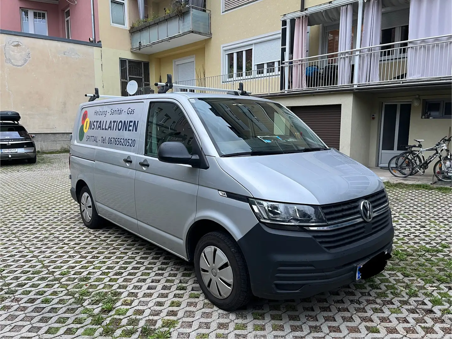 Volkswagen T6 Transporter - 1