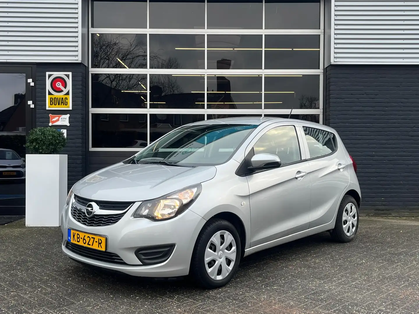 Opel Karl 1.0 ecoFLEX Edition, Automaat, Airco, Cruise, Radi Grau - 1