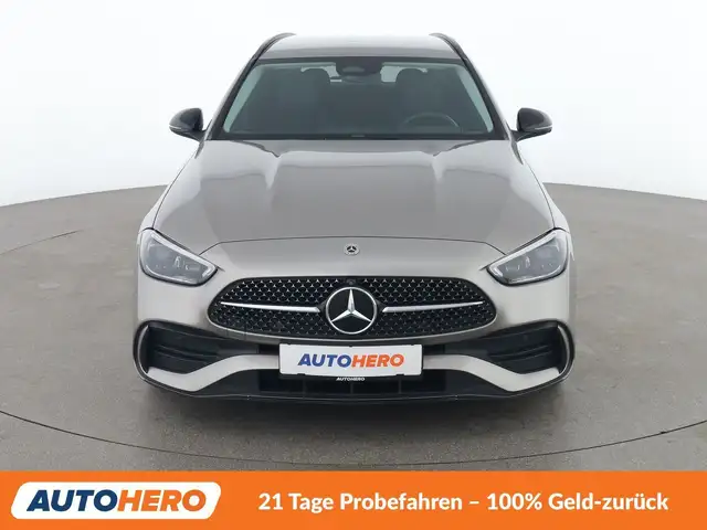 Mercedes-Benz C-Class view 9