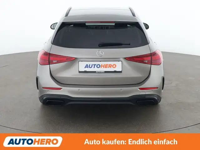 Mercedes-Benz C Class view 5