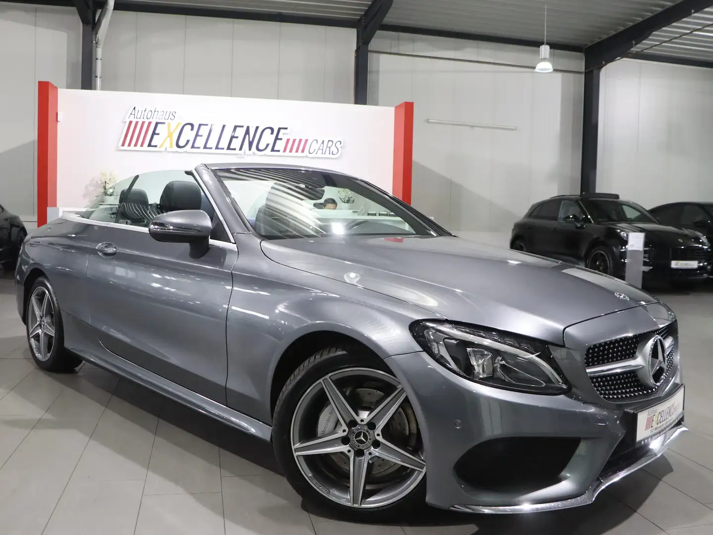 Mercedes-Benz C 180 CABRIOLET AMG-LINE / MATRIX-LED / NAVI+ Grau - 2