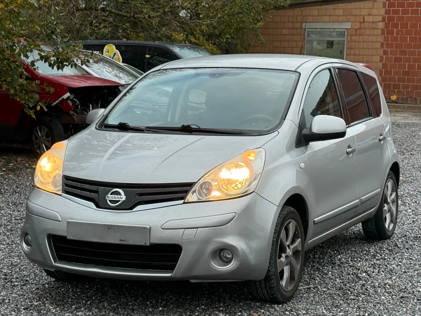 Nissan Note Note 1.6i - AUTOMAT -NAVI - AIRCO -EURO 5 -BENZIN - 1