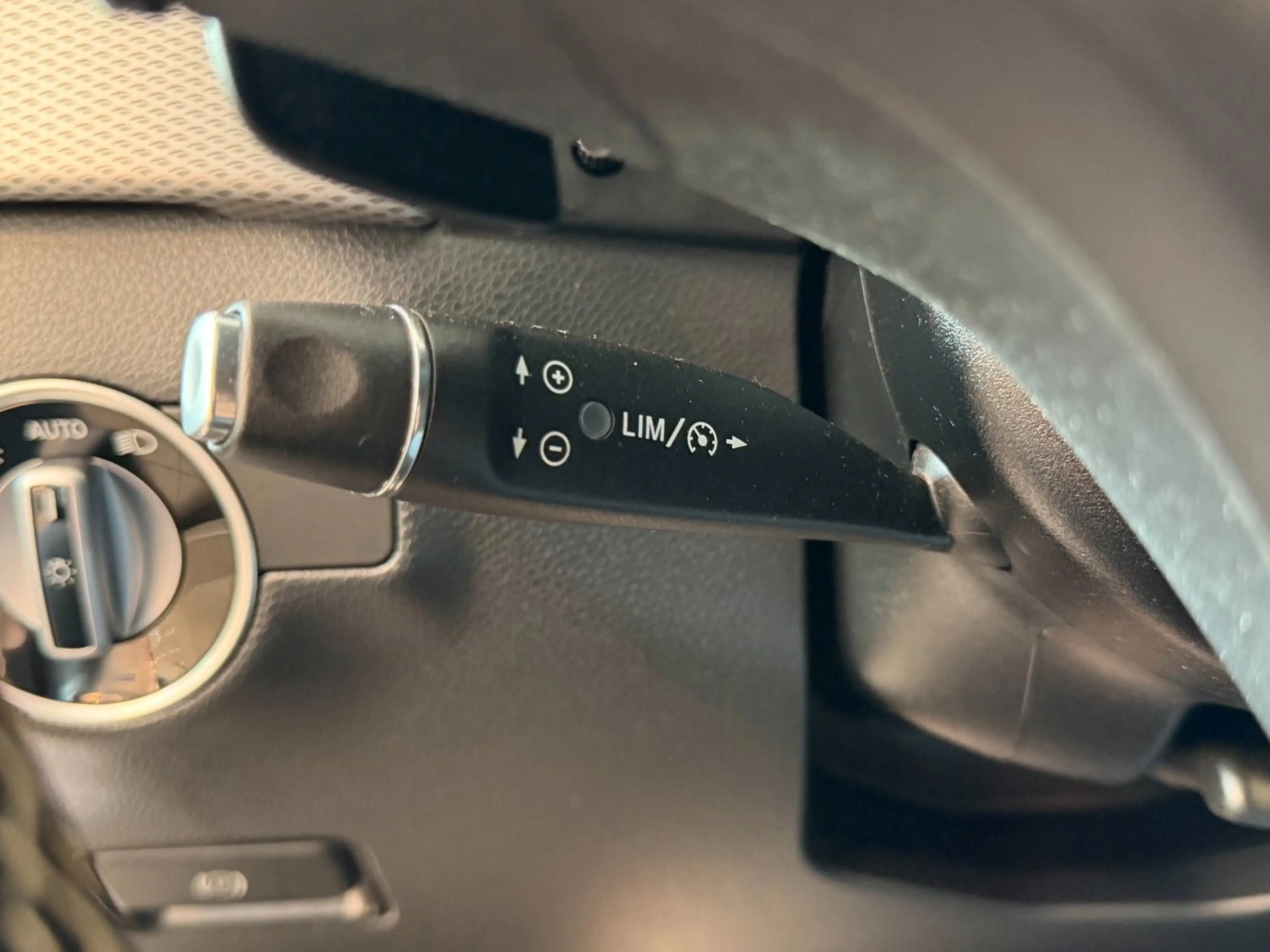 Mercedes-Benz B 250 Urban/Prog. 7G-DCT LED PTS SHZ Pano-SHD — photo 16