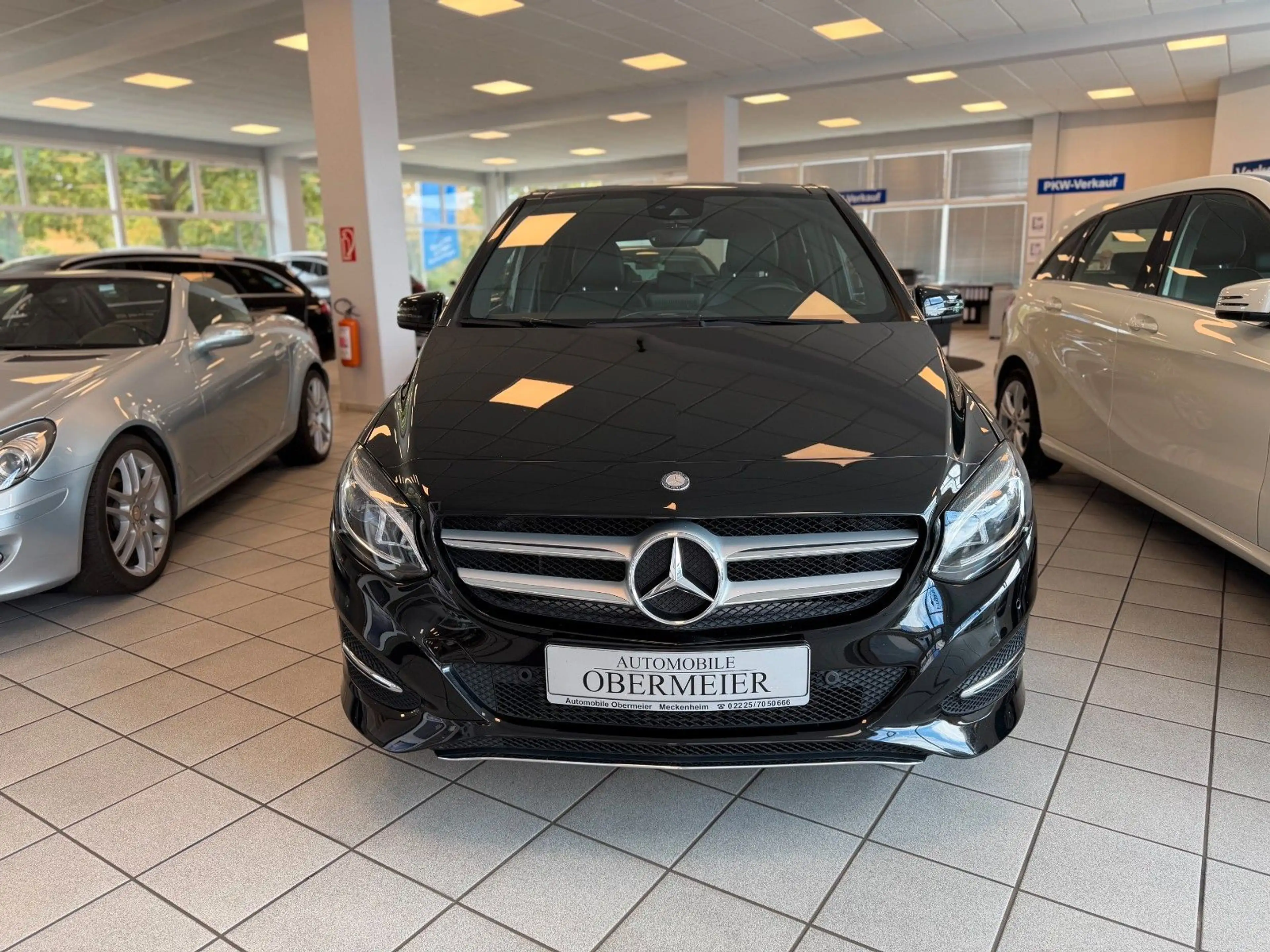 Mercedes-Benz B 250 Urban/Prog. 7G-DCT LED PTS SHZ Pano-SHD — photo 2