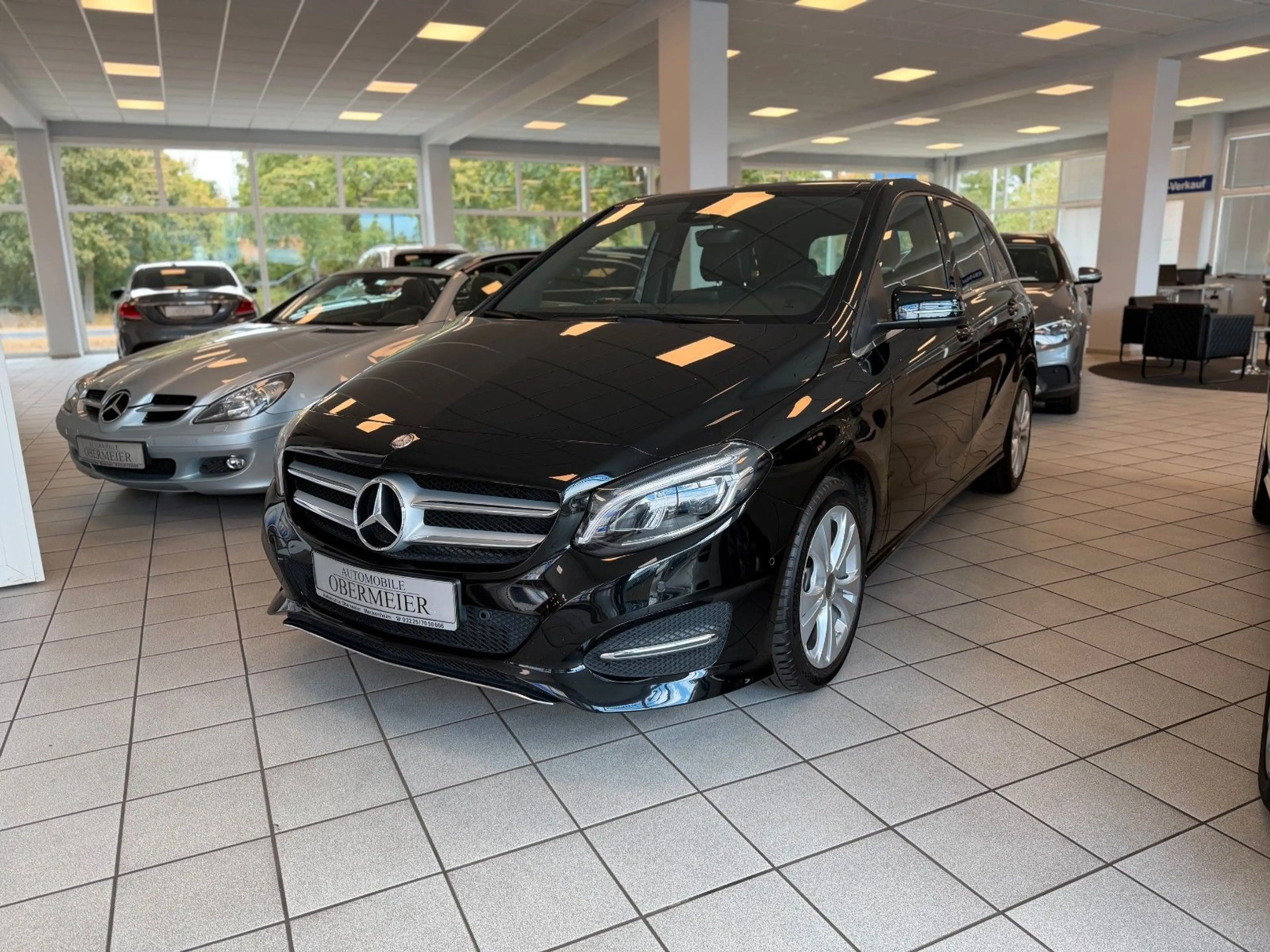 Mercedes-Benz B 250 Urban/Prog. 7G-DCT LED PTS SHZ Pano-SHD — photo 3
