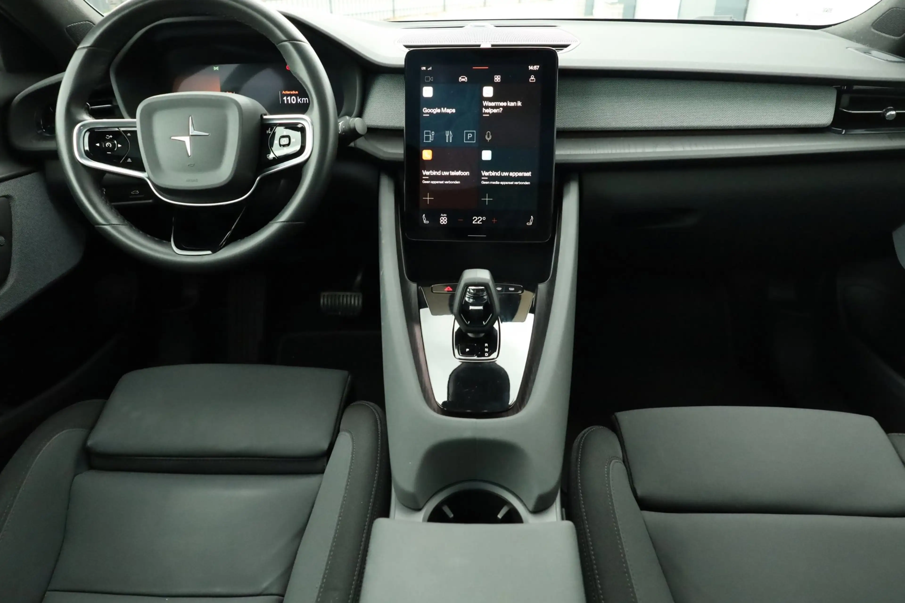 Polestar 2 Long Range Dual Motor Launch Edition Pano Trekhaak — photo 11