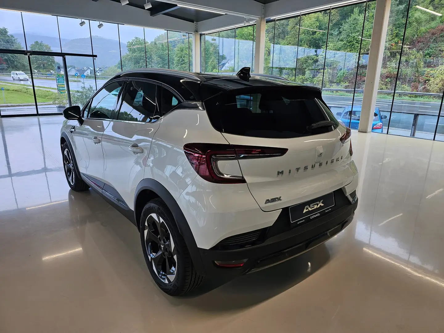 Mitsubishi ASX ASX 1,3 DI-T MHEV Intense Weiß - 2