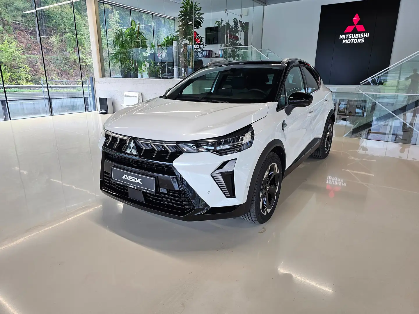 Mitsubishi ASX ASX 1,3 DI-T MHEV Intense Weiß - 1