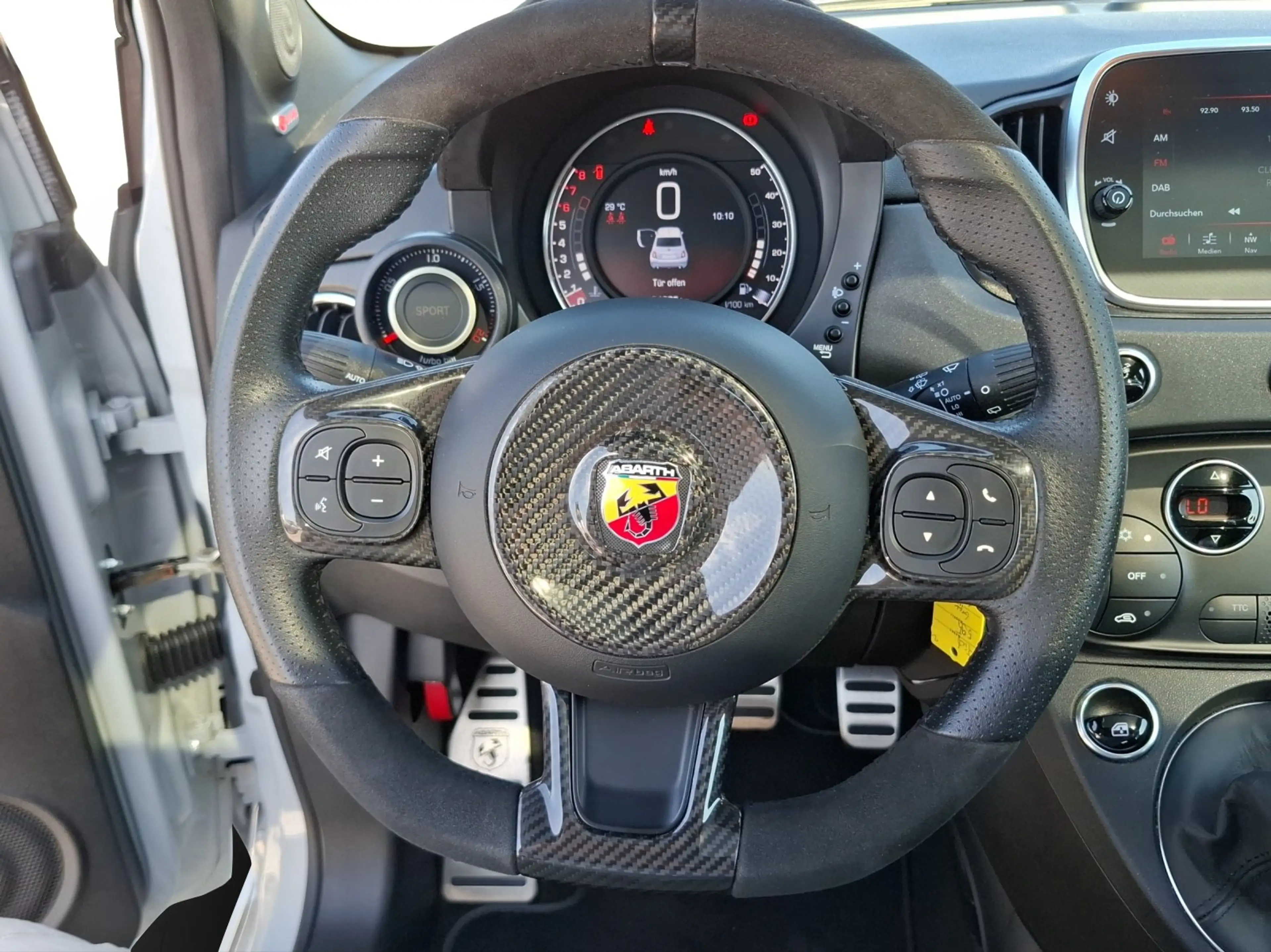 Abarth 595 1.4 T-Jet Competizione *PANORAMA*BEATS*XENON* — photo 12