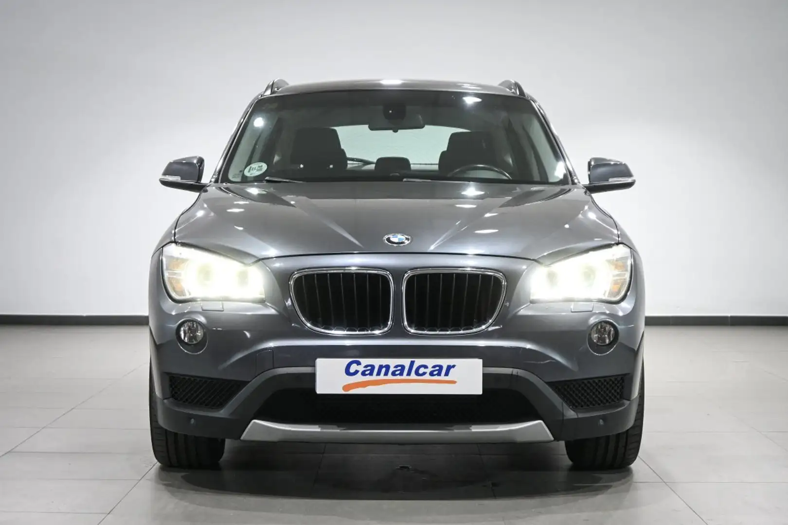 BMW X1 sDrive 18dA Gris - 2