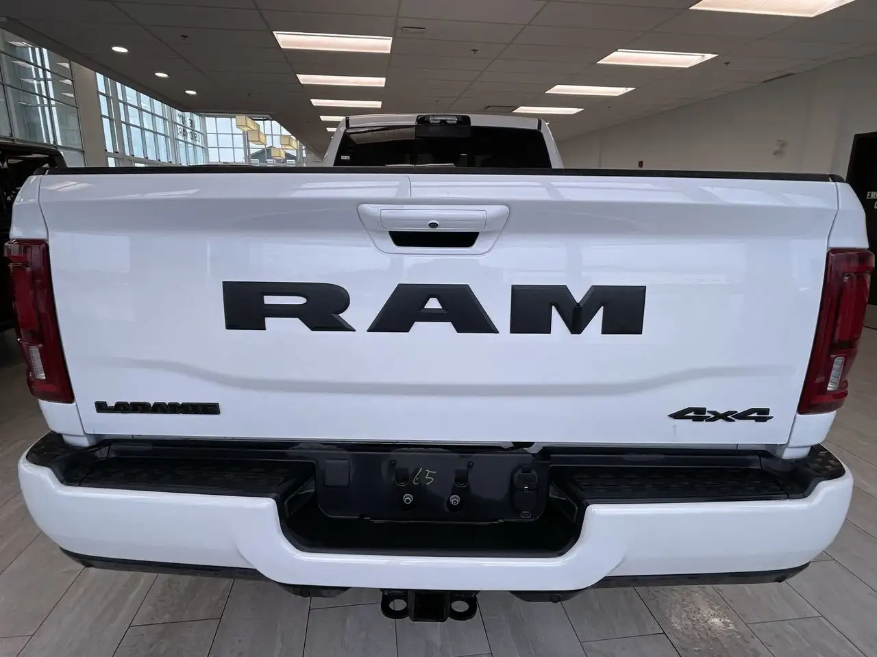 RAM 3500 снимка RAM 3500