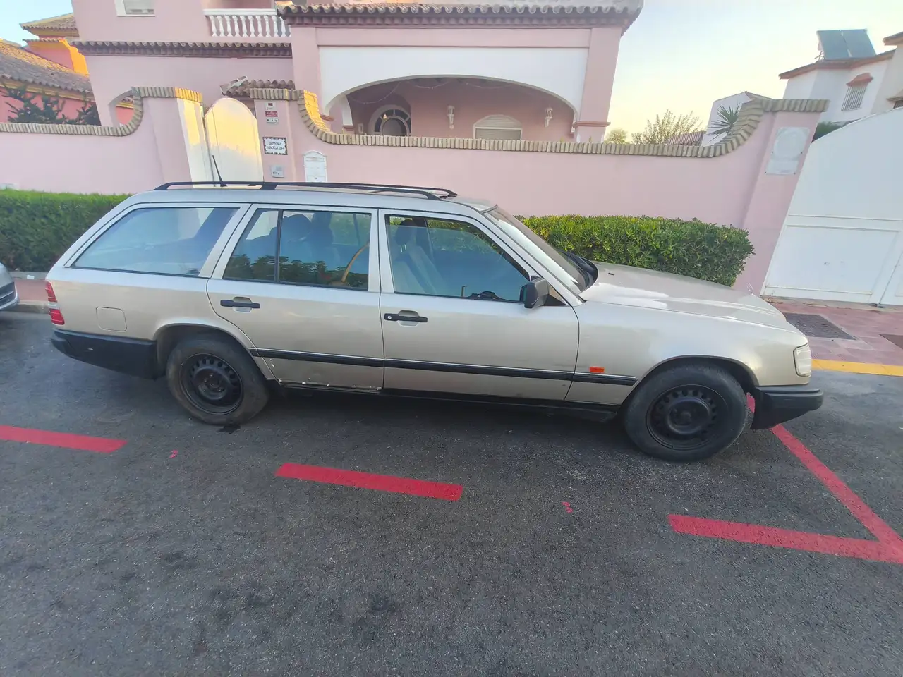 Mercedes-Benz 300TD, foto 3